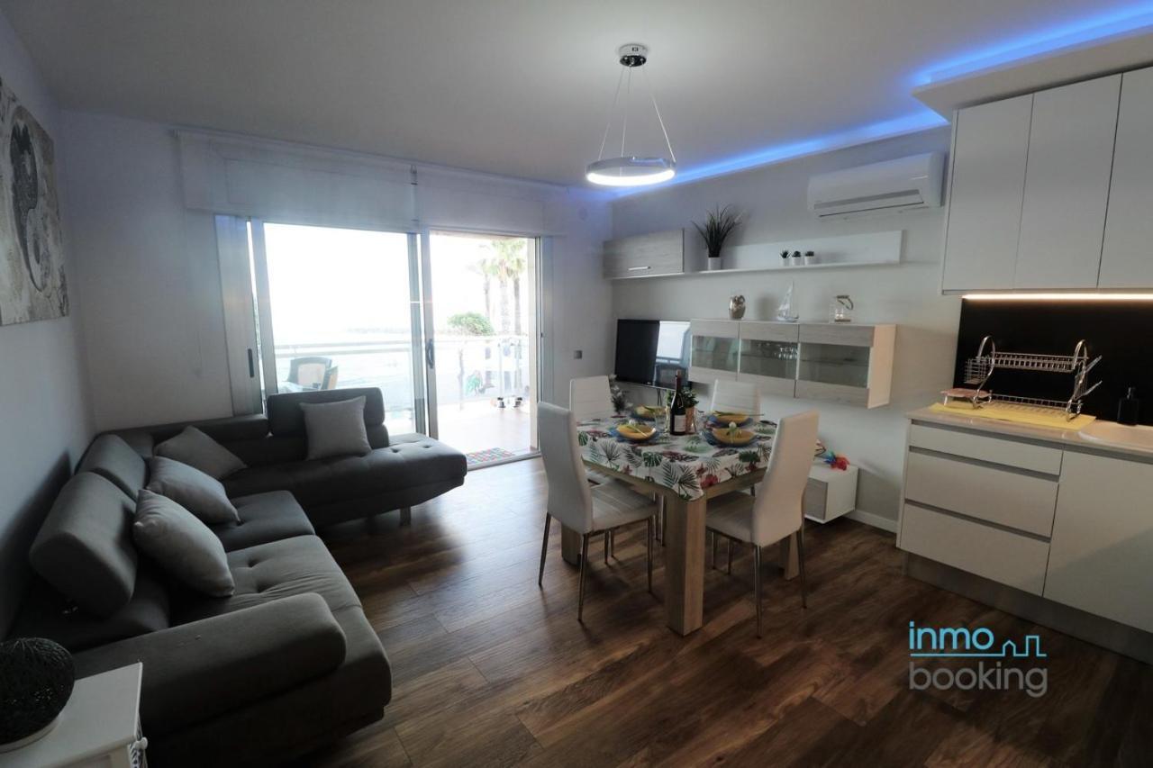 Sun Beach Mediterrani, En Frente Del Mar Кембрилс Екстериор снимка
